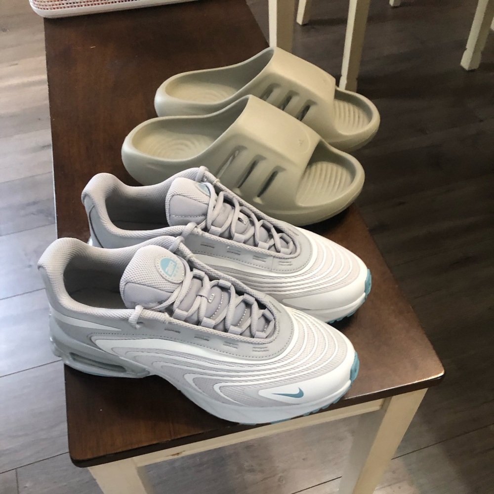 Men’s Shoe Bundle size 9 (2 pairs)